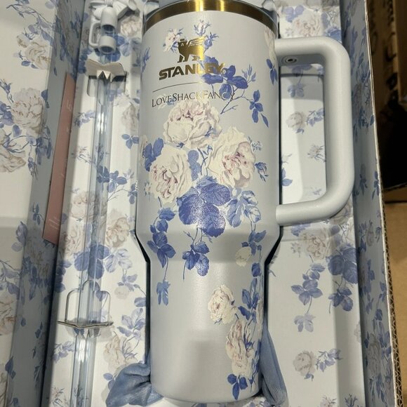 The Stanley x LoveShackFancy Quencher | 40 OZ Everblooming Rosettes - Picture 1 of 7